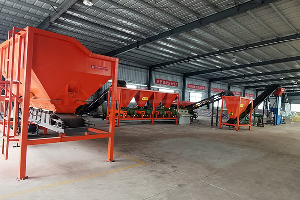 小型有機(jī)肥生產(chǎn)線(xiàn)投資成本多少錢(qián)?家用有機(jī)肥生產(chǎn)線(xiàn)費(fèi)用報(bào)價(jià)分析-河南通達(dá)重工科技有限公司