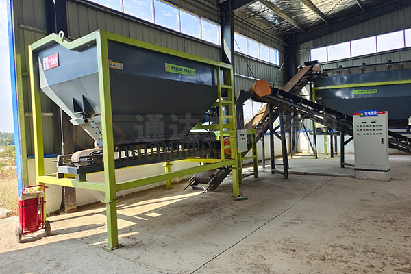 投資有機(jī)肥生產(chǎn)線設(shè)備多少錢?畜禽糞便制有機(jī)肥的養(yǎng)殖戶必知